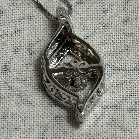 925 Silver Crystal Pendant Necklace Infinity Symbol Teardrop/Eye Shape 18" Chain - Picture 12 of 16